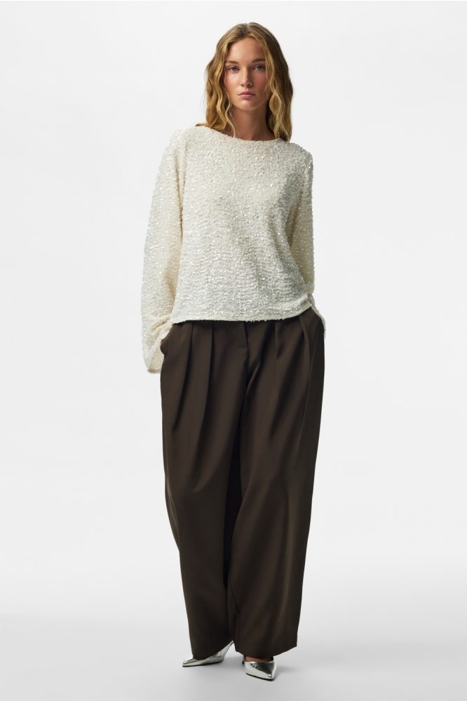 Pieces witte dames t-shirt | Model