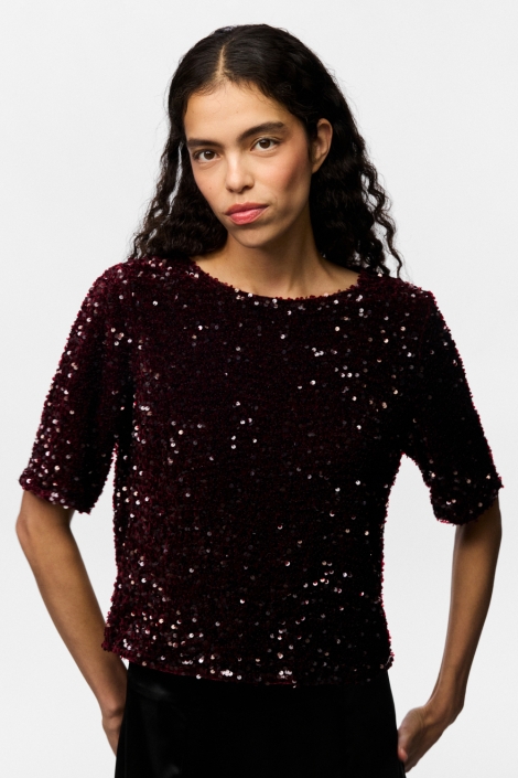 Pieces bordeaux dames t-shirt | Model vooraanzicht