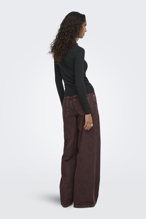 Jacqueline de Yong zwarte dames top | Model achteraanzicht