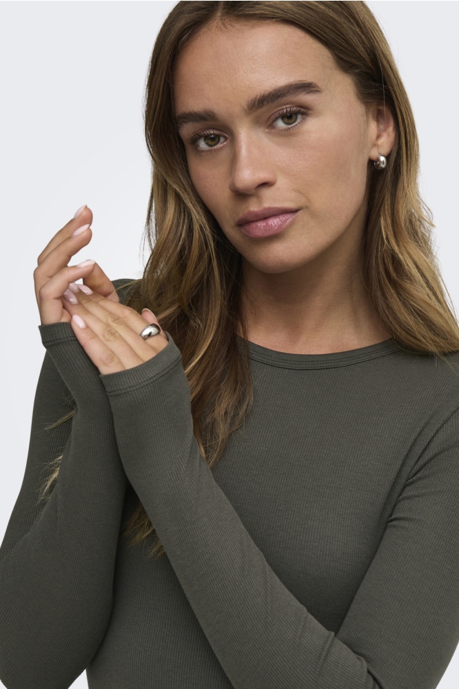 Jacqueline de Yong groene dames t-shirt | Close up