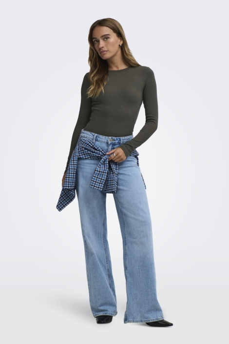 Jacqueline de Yong groene dames t-shirt | Model