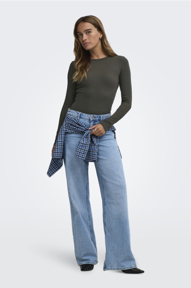Jacqueline de Yong groene dames t-shirt | Model
