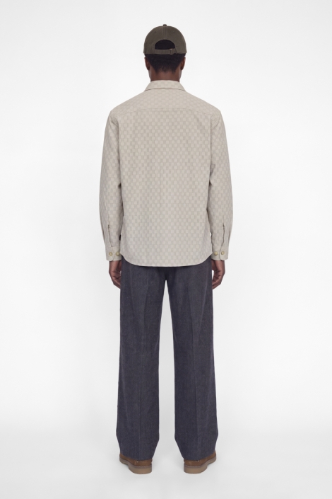 Jack & Jones beige heren overhemd | Model achteraanzicht