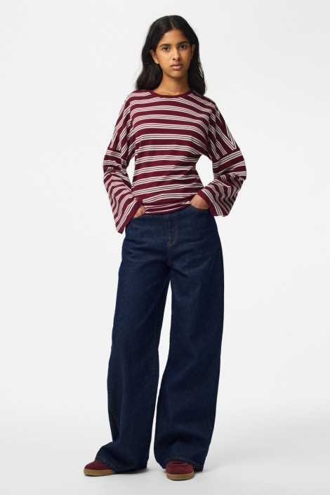 Pieces bordeaux dames t-shirt | Model