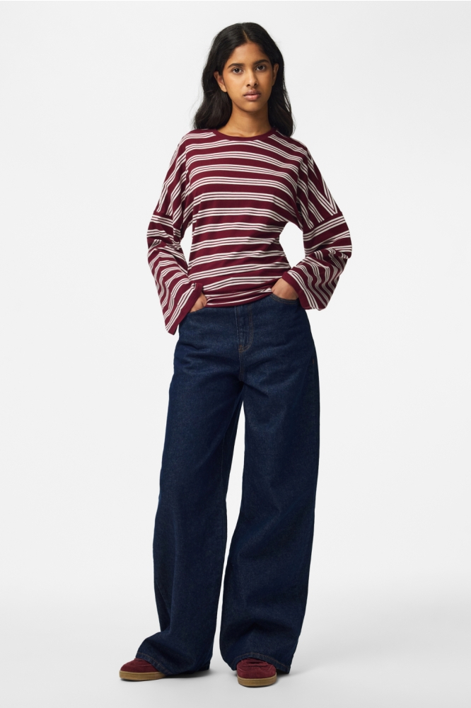 Pieces bordeaux dames t-shirt | Model