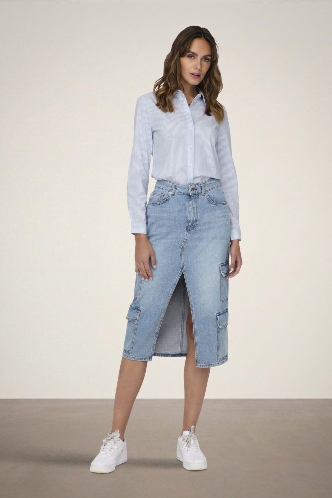 Jacqueline de Yong blauwe dames blouse | Model