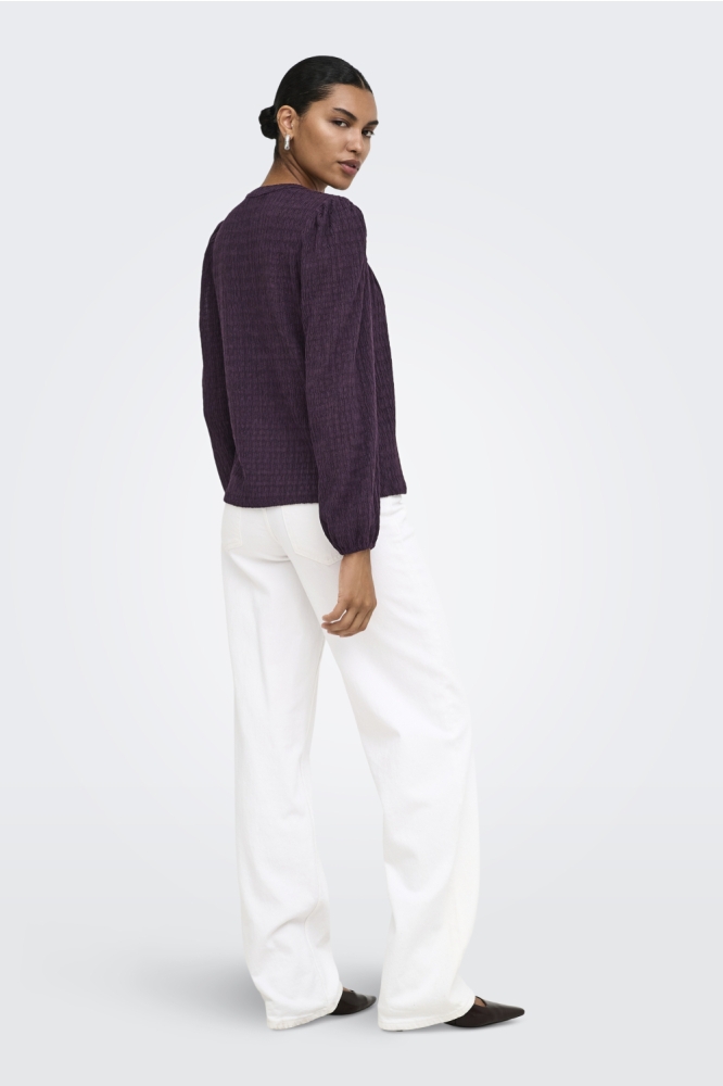 Only paarse dames blouse | Model achteraanzicht