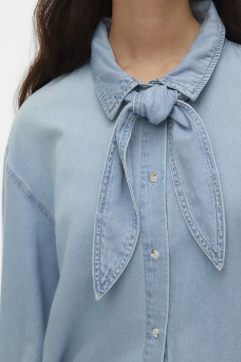 Vero Moda blauwe dames blouse | Close up