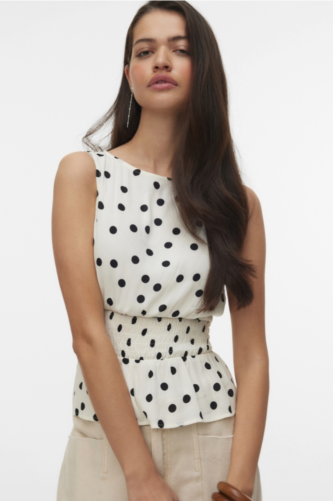 Vero Moda witte dames top | Model vooraanzicht