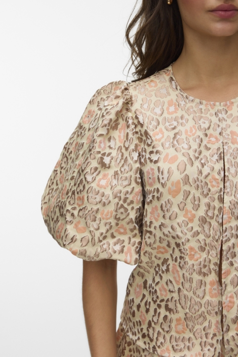 Vero Moda ecru dames blouse | Close up