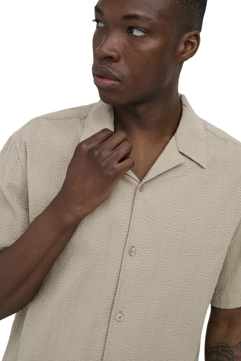 Only & Sons camel heren overhemd | Close up