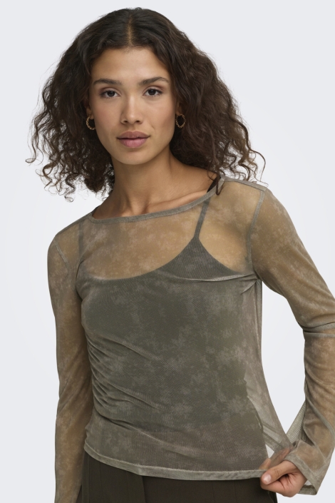 Only groene dames top | Model vooraanzicht