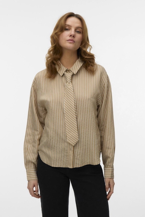 Vero Moda camel dames blouse | Model vooraanzicht