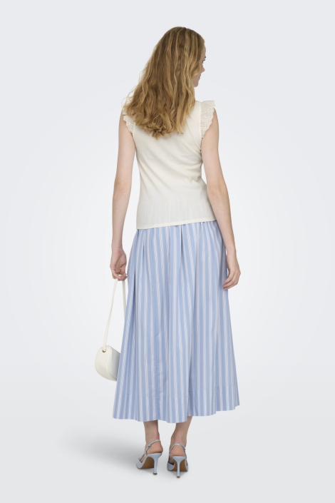 Jacqueline de Yong witte dames top | Model achteraanzicht