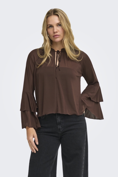 Jacqueline de Yong bruine dames blouse | Model vooraanzicht