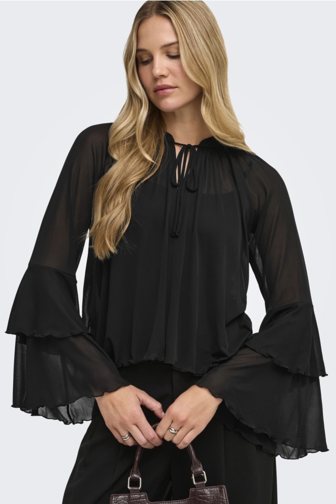 Jacqueline de Yong zwarte dames blouse | Model vooraanzicht