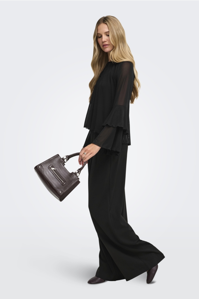 Jacqueline de Yong zwarte dames blouse | Model