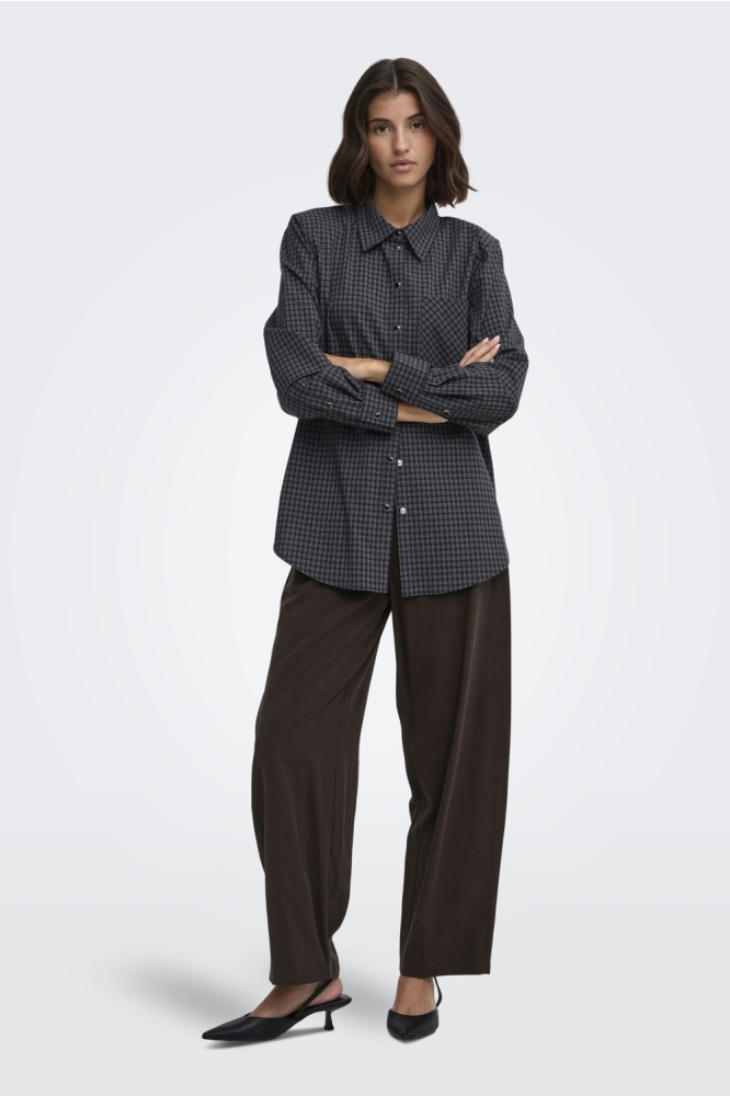 Jacqueline de Yong grijze dames blouse | Model