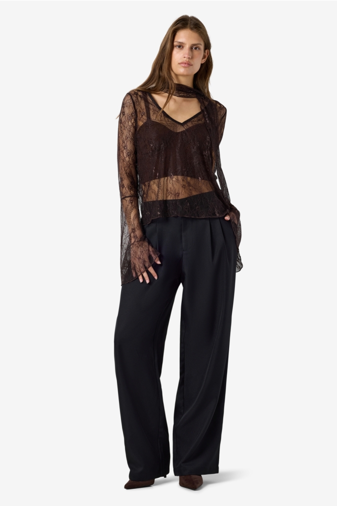 Noisy may bruine dames blouse | Model