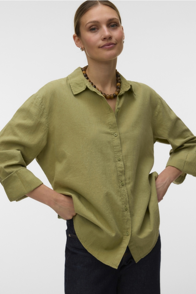 Vero Moda groene dames blouse | Model vooraanzicht
