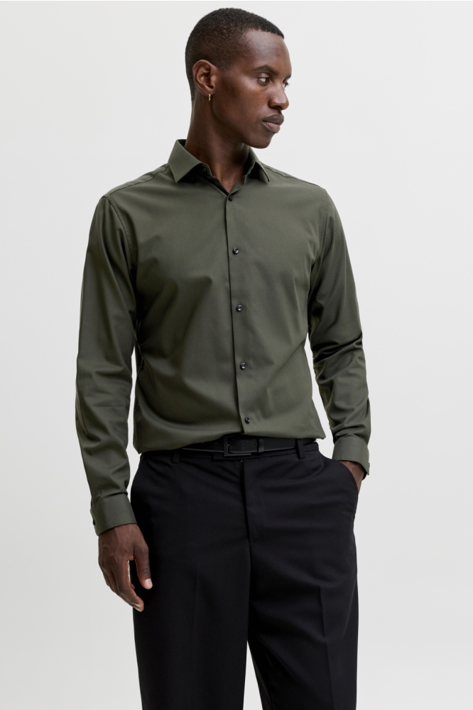 Jack & Jones groene heren overhemd | Model vooraanzicht