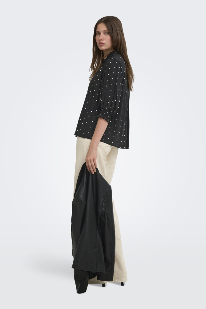 Only zwarte dames blouse | Model