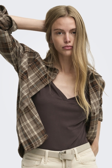 Only T-shirt ONLFREE S/S MOD.V-NECK TOP JRS NOOS 15287041 Coffee Bean