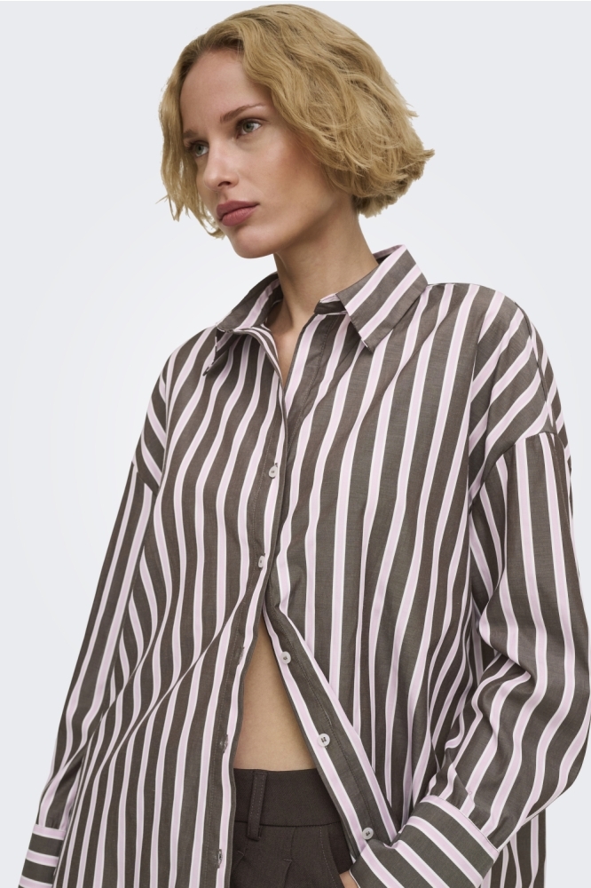 Only bruine dames blouse | Close up