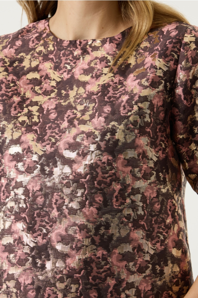 Garcia roze dames t-shirt | Close up