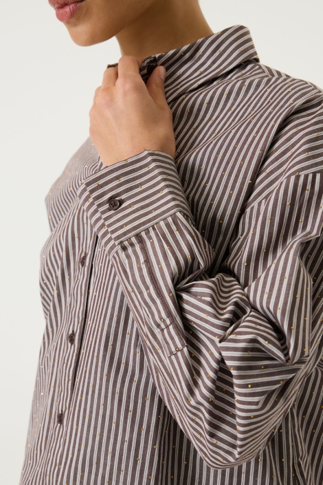 Garcia bruine dames blouse | Close up