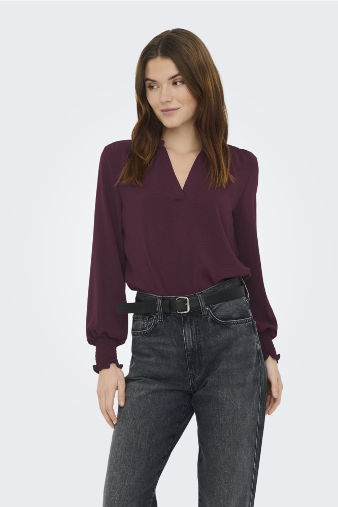 Only bordeaux dames blouse | Model vooraanzicht