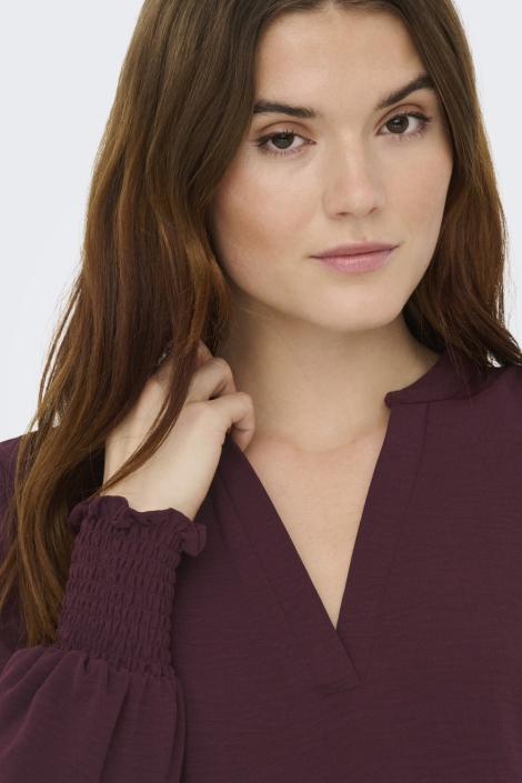Only bordeaux dames blouse | Close up