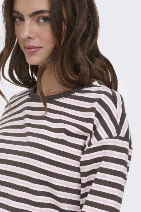 Only bruine dames t-shirt | Close up