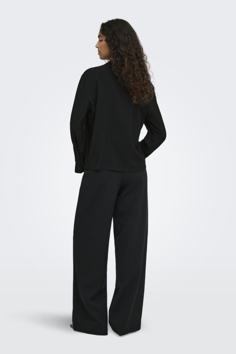 Jacqueline de Yong zwarte dames blouse | Model achteraanzicht