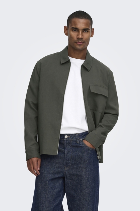 Only & Sons groene heren overhemd | Model vooraanzicht