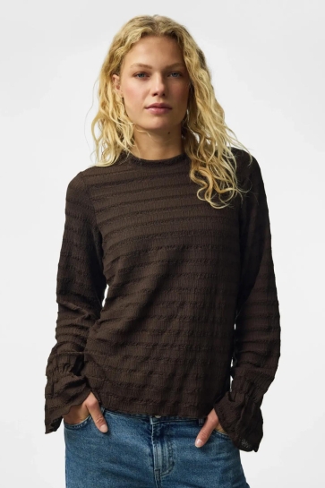 Pieces T-shirt PCDAISY LS O-NECK TOP JRS NOOS BC 17138744 HOT FUDGE