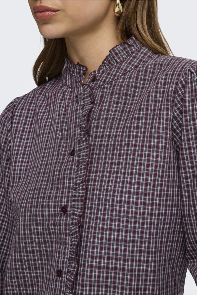 Only bordeaux dames blouse | Close up