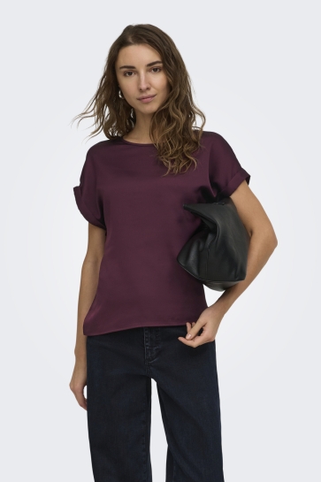 Only T-shirt ONLLIEKE S/S SATIN MIX TOP WVN NOOS 15303413 Fig