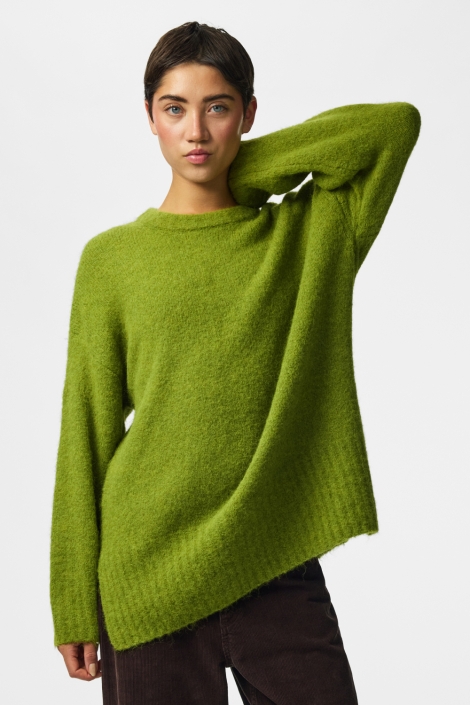 Pieces groene dames trui | Model vooraanzicht