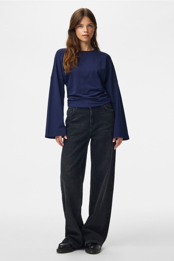 Pieces blauwe dames t-shirt | Model