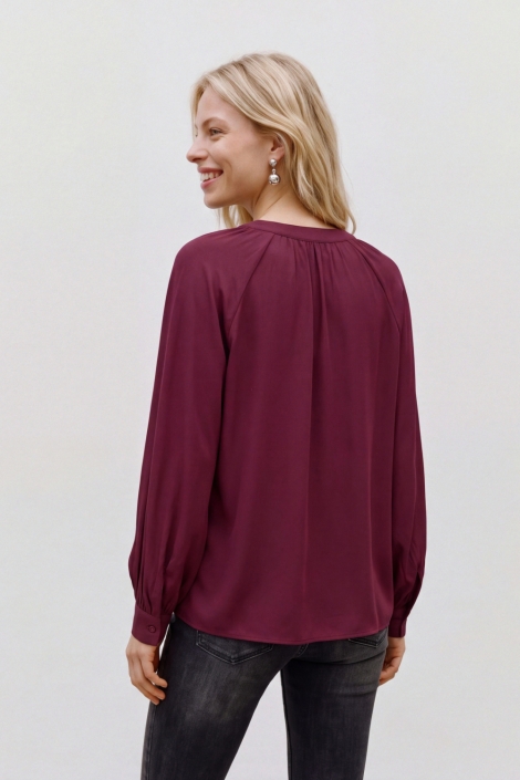 Vero Moda bordeaux dames blouse | Model achteraanzicht