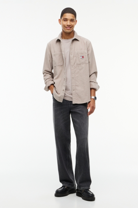 Tommy Jeans grijze heren overhemd | Model