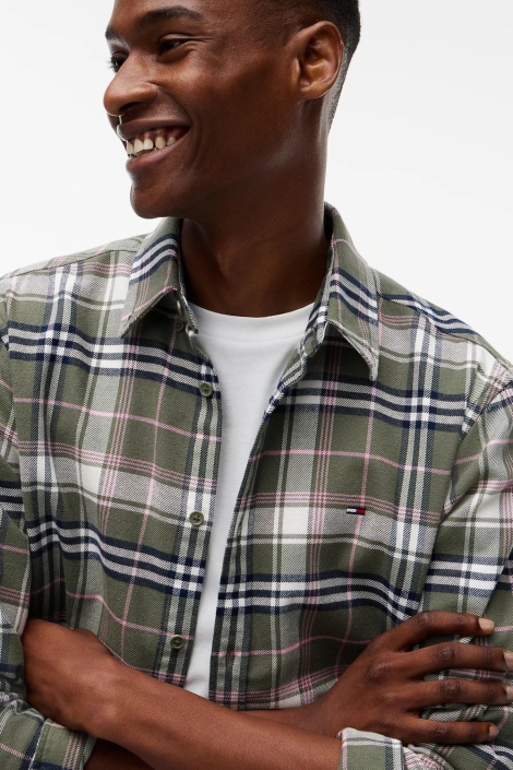 Tommy Jeans groene heren overhemd | Close up