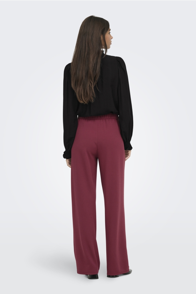 Jacqueline de Yong zwarte dames blouse | Model