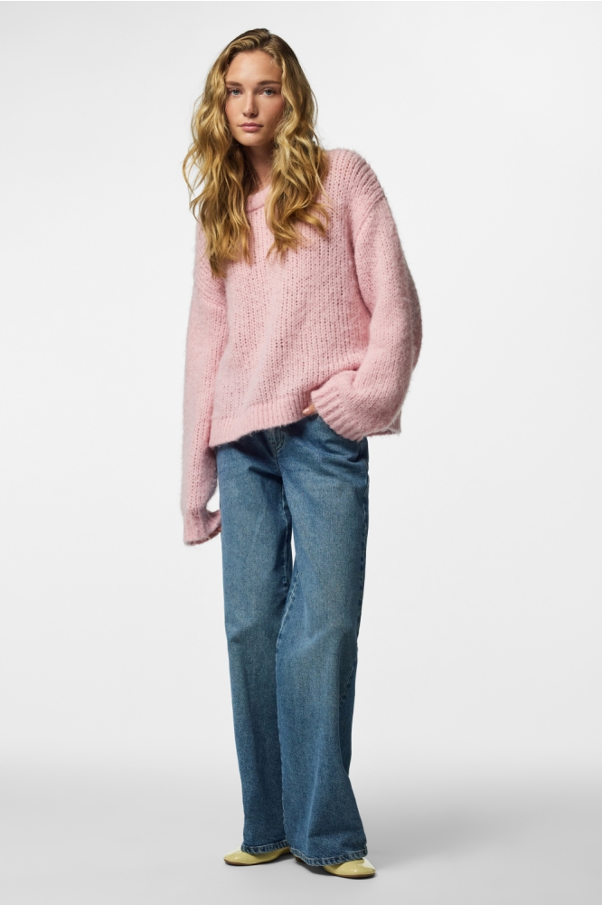 Pieces roze dames trui | Model vooraanzicht