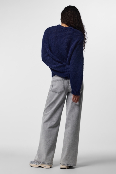 Pieces blauwe dames trui | Model achteraanzicht