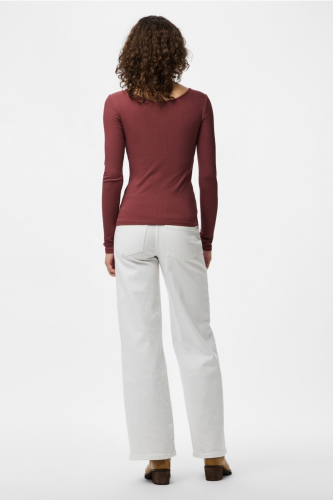 Pieces cognac dames t-shirt | Model achteraanzicht