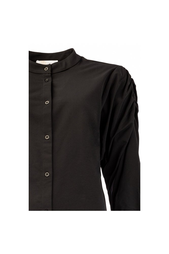 TQ Amsterdam zwarte dames blouse | Close up