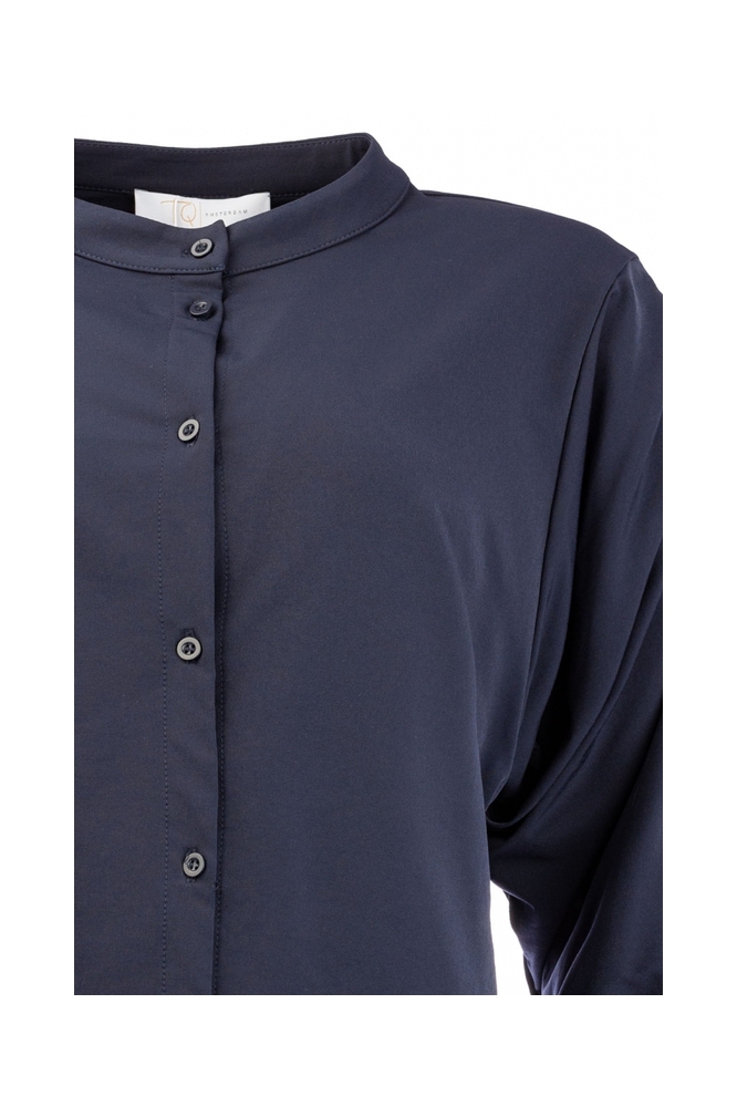 TQ Amsterdam blauwe dames blouse | Close up