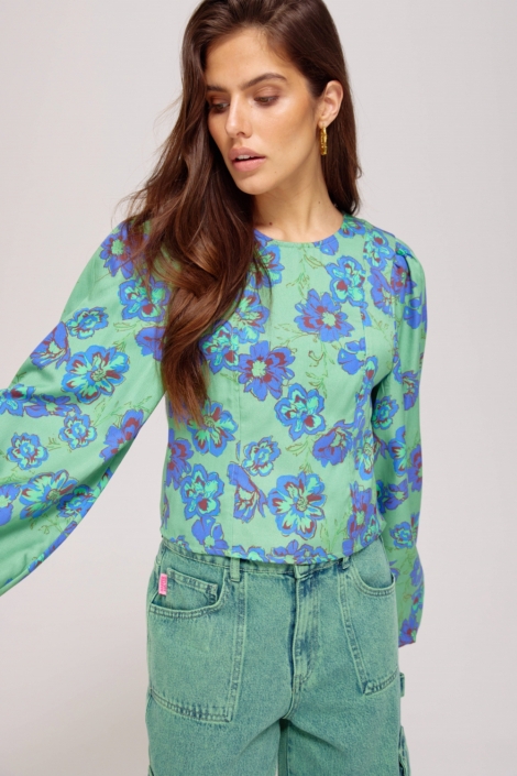 Harper & Yve groene dames t-shirt | Model vooraanzicht